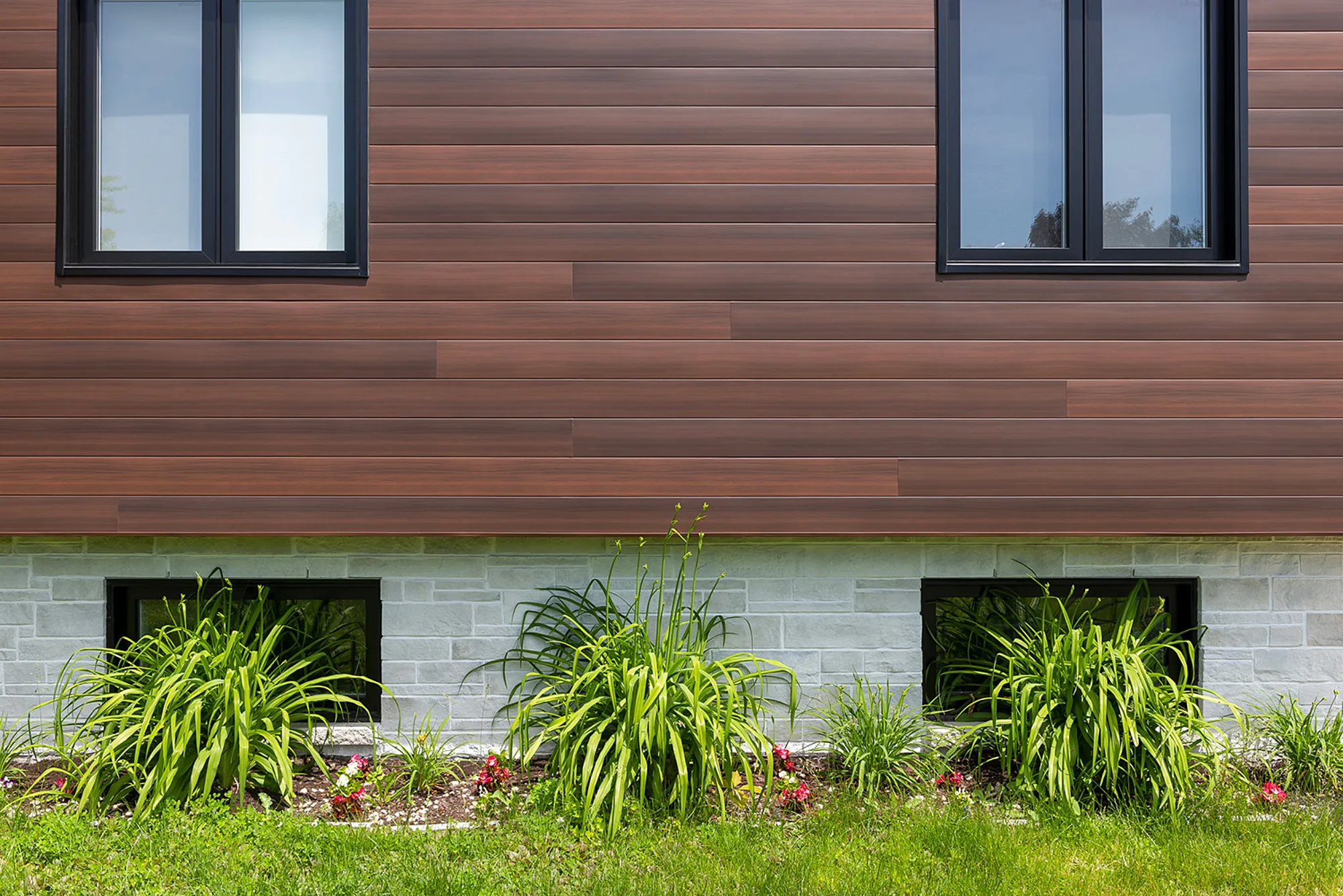 RIALUX TIAGO ECORCE LORADO Tone Xclusive 3362 MONTCALM 3214 low